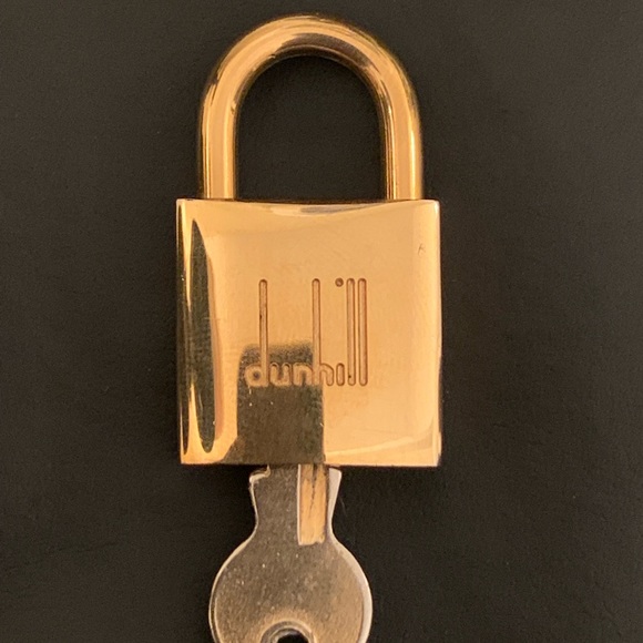 Gorgeous Authentic Dunhill padlock and key with chain - Picture 2 of 6